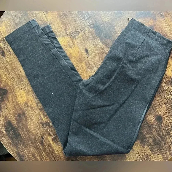 J. CREW | The Gigi pant ladies pull on legging/pants. Size: 8T - Picture 1 of 12